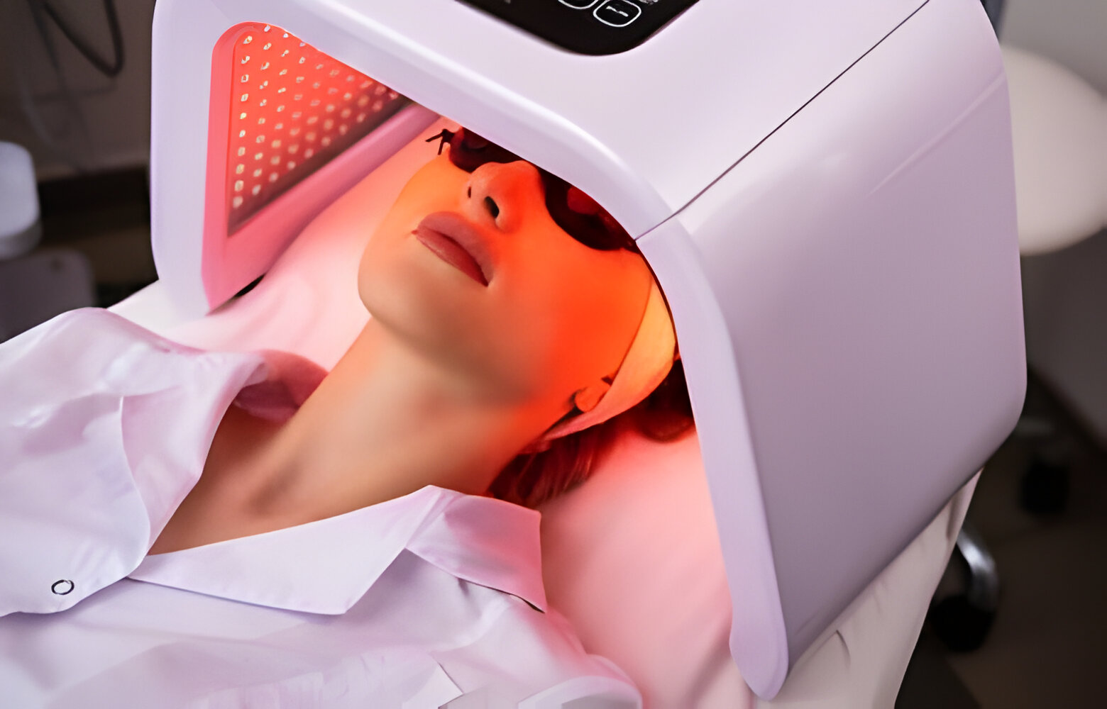 Red Light Therapy: A Game-Changer in Skin Rejuvenation